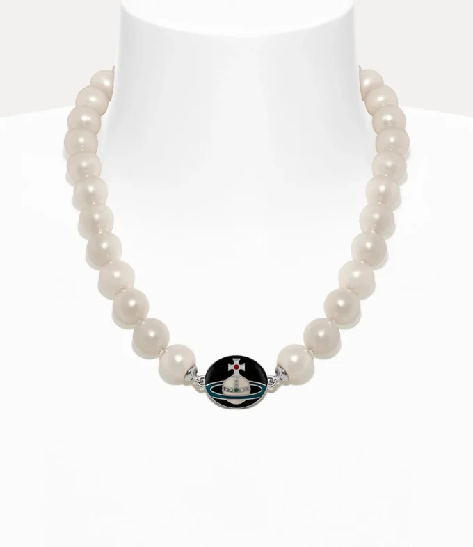 Man. Loelia Large Pearl Necklace Man. Loelia Large Pearl Necklace
