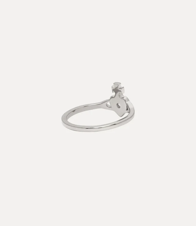 Noella Ring